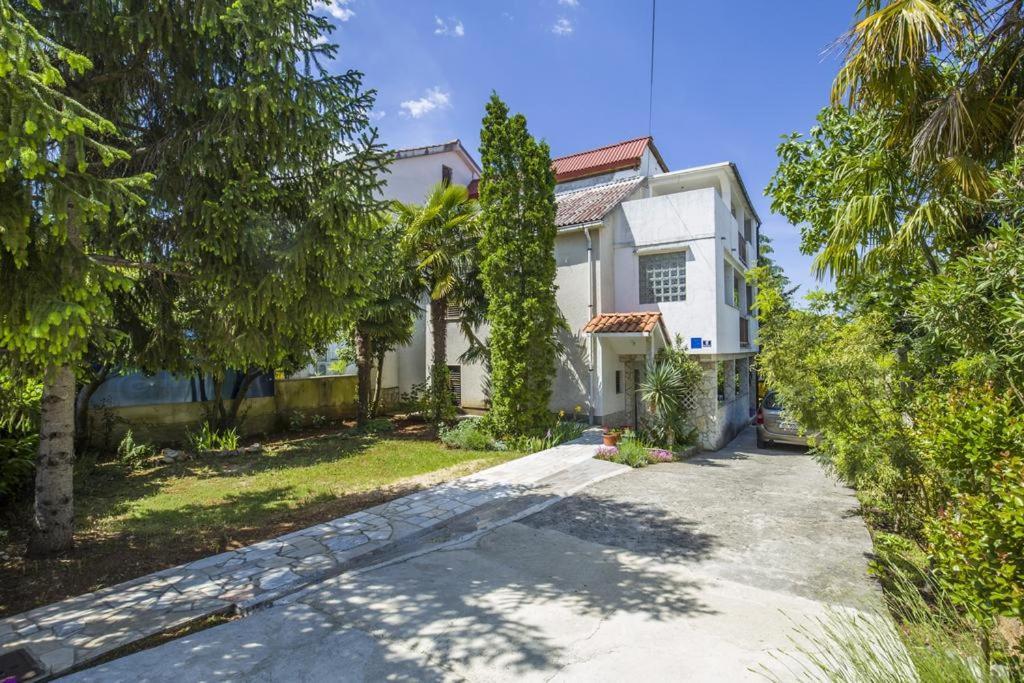 Apartman Laurus Malinska Exteriér fotografie
