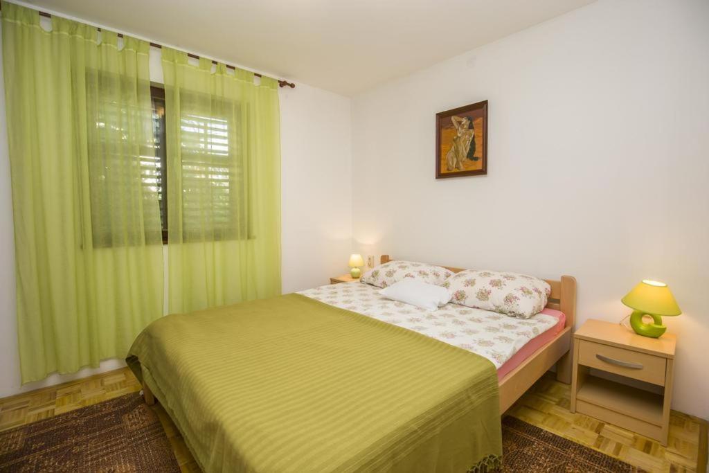 Apartman Laurus Malinska Exteriér fotografie
