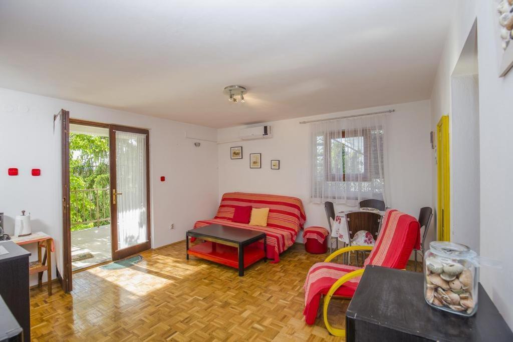 Apartman Laurus Malinska Exteriér fotografie