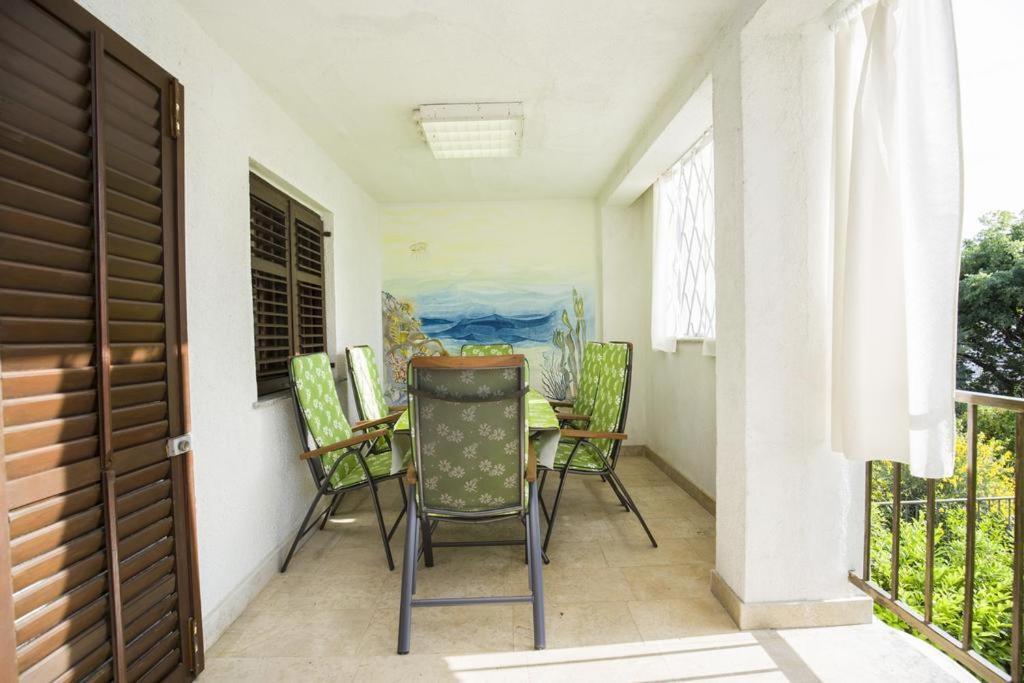 Apartman Laurus Malinska Exteriér fotografie